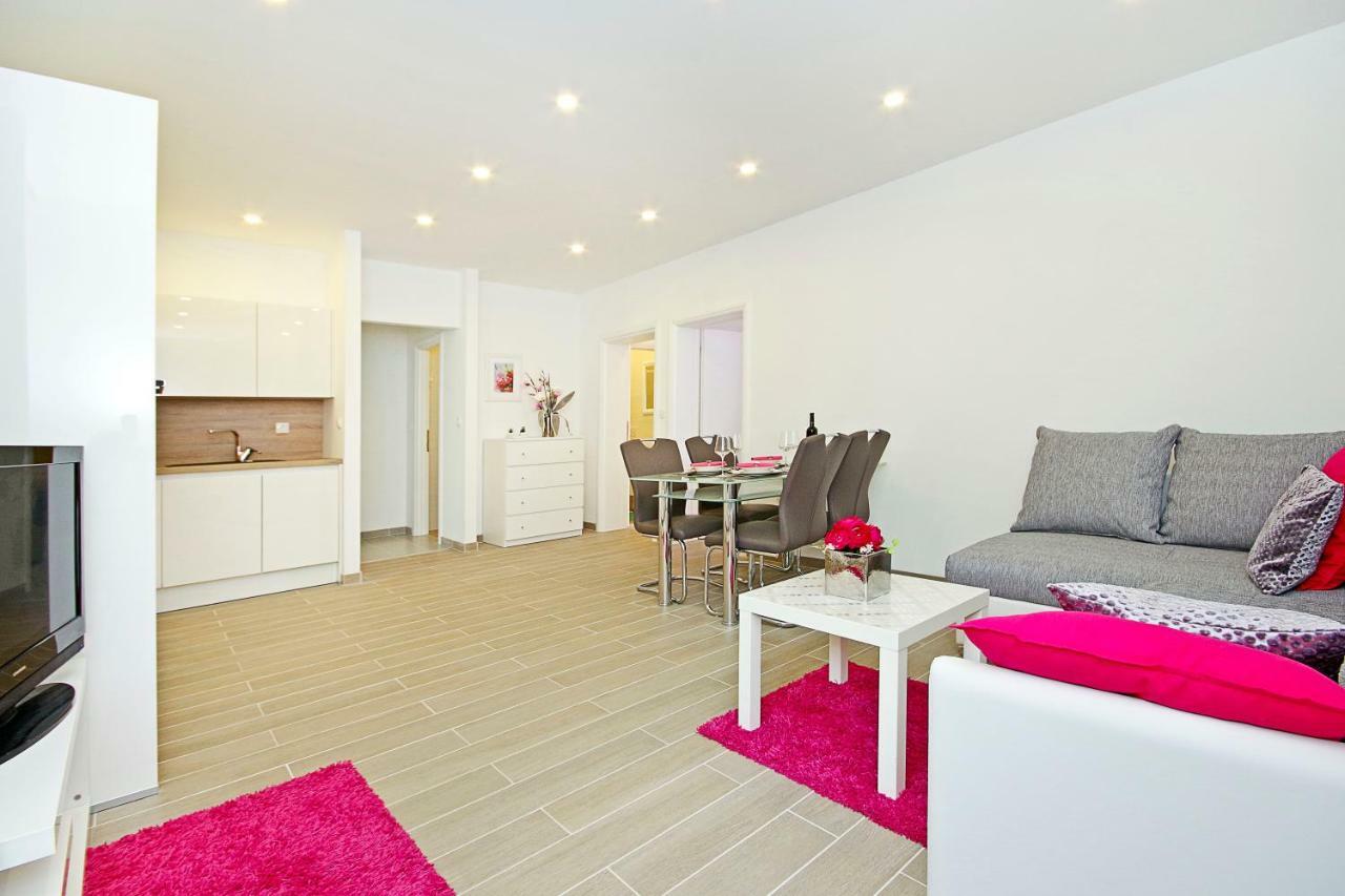 Apartment Mira Makarska Esterno foto