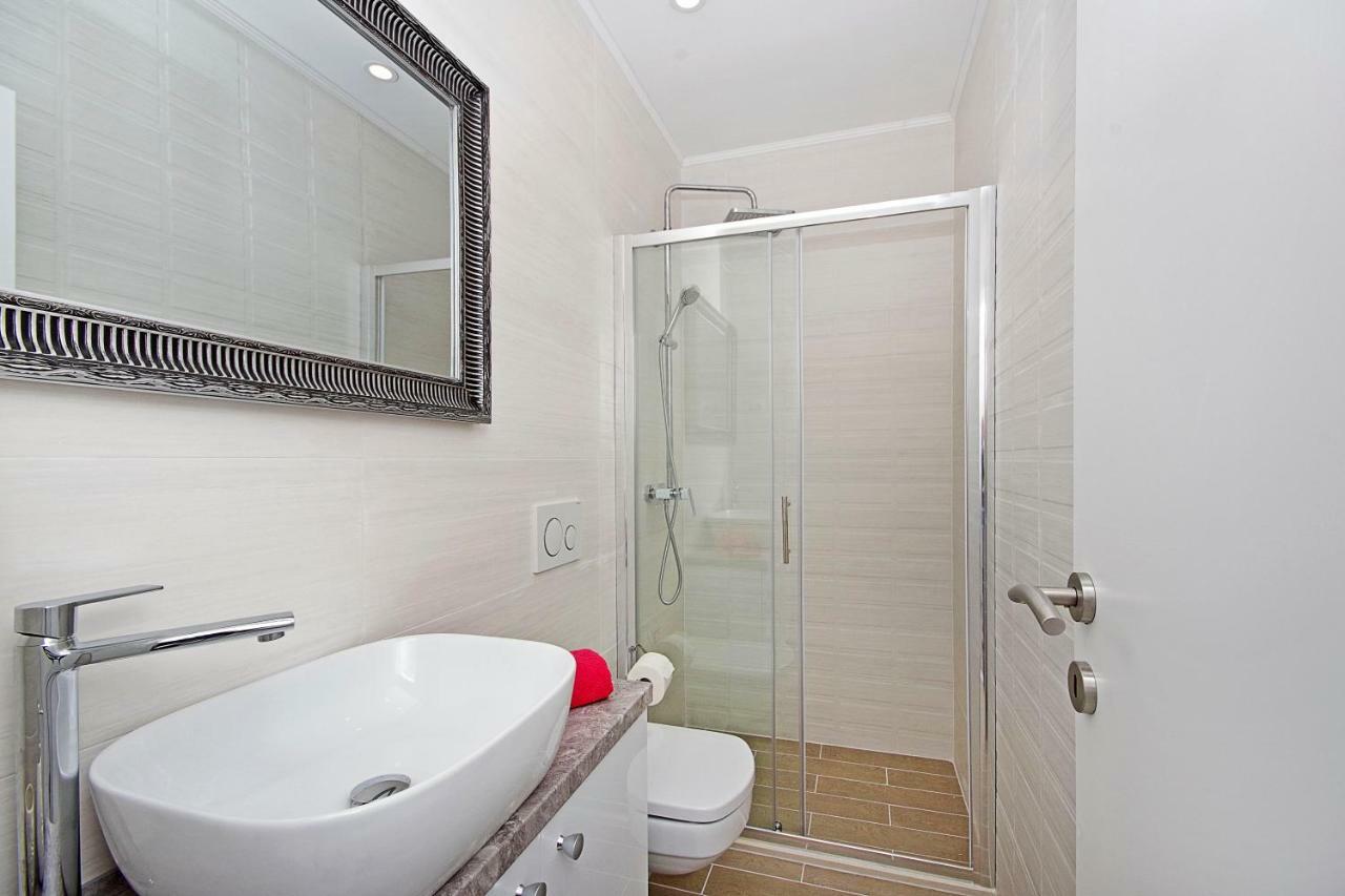Apartment Mira Makarska Esterno foto