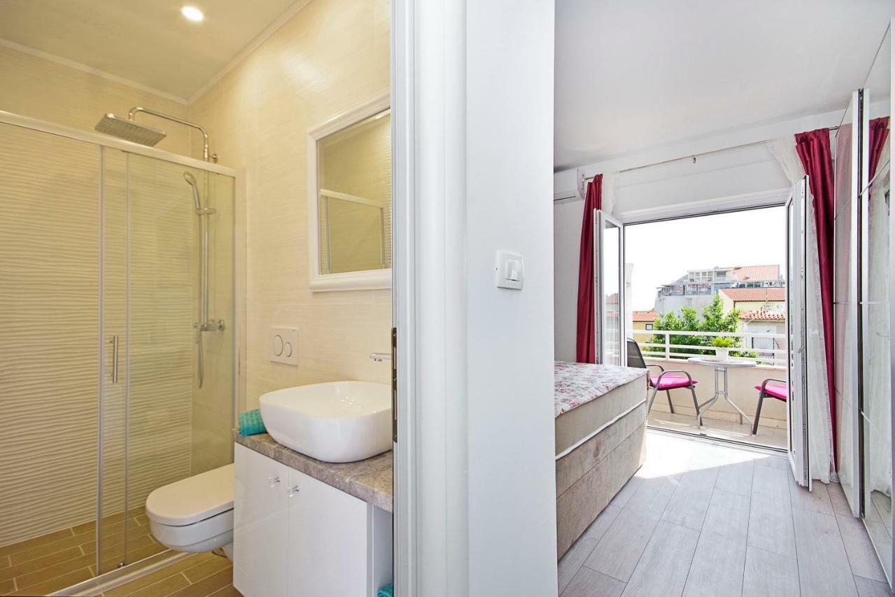 Apartment Mira Makarska Esterno foto